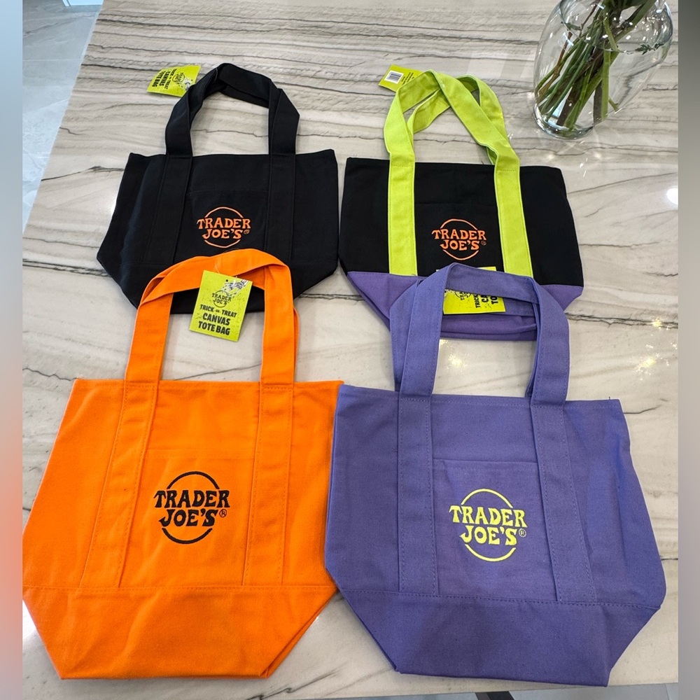 Trader Joe's Reusable Tote Bags Set